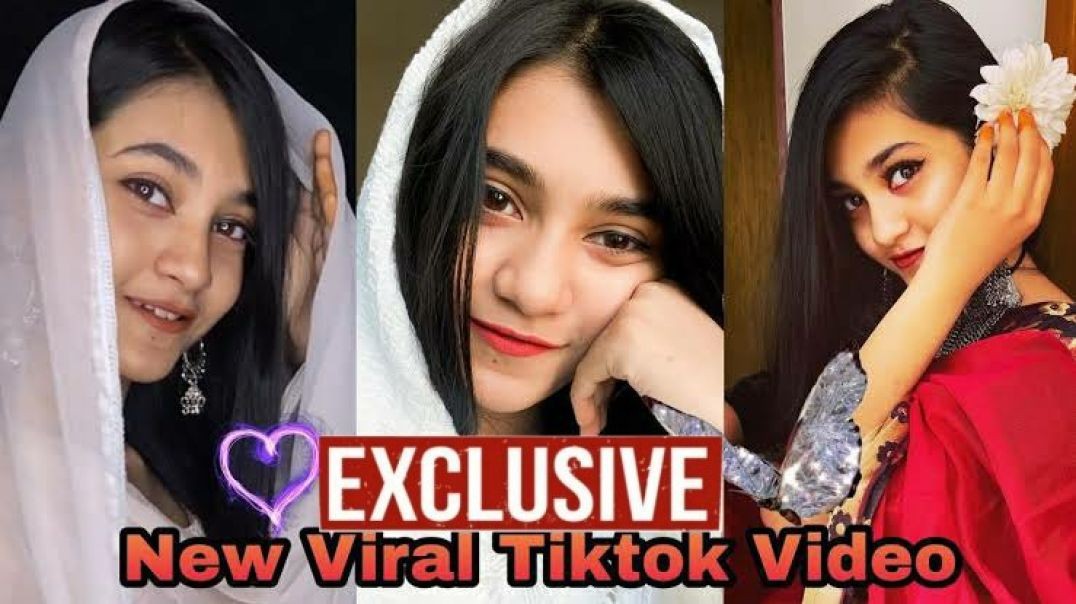 ⁣Cute Tiktoker Showing her Boobs & Fingering