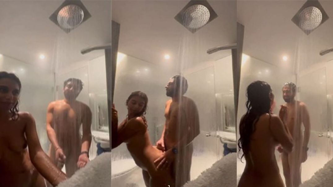 ⁣Desi High Profile Model Fucked Hard Under Shower