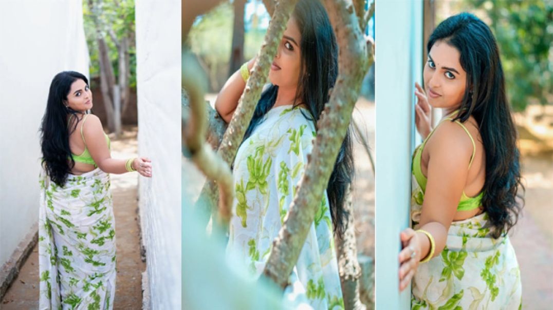 Tamil insta fame Thamizhvani show boobs live chat